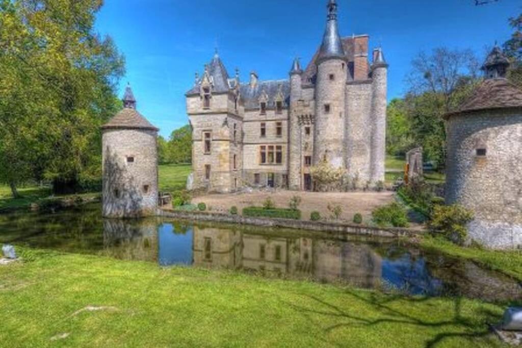 Agonges Suite Dans Le Jardin Du Chateau מראה חיצוני תמונה